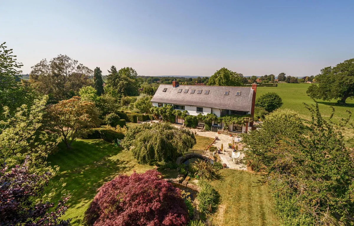 Highfield Lane, Thursley, GU8, photo 3