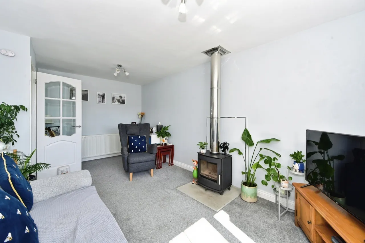 Hawthorn Avenue, Waterthorpe, Sheffield, S20, photo 6