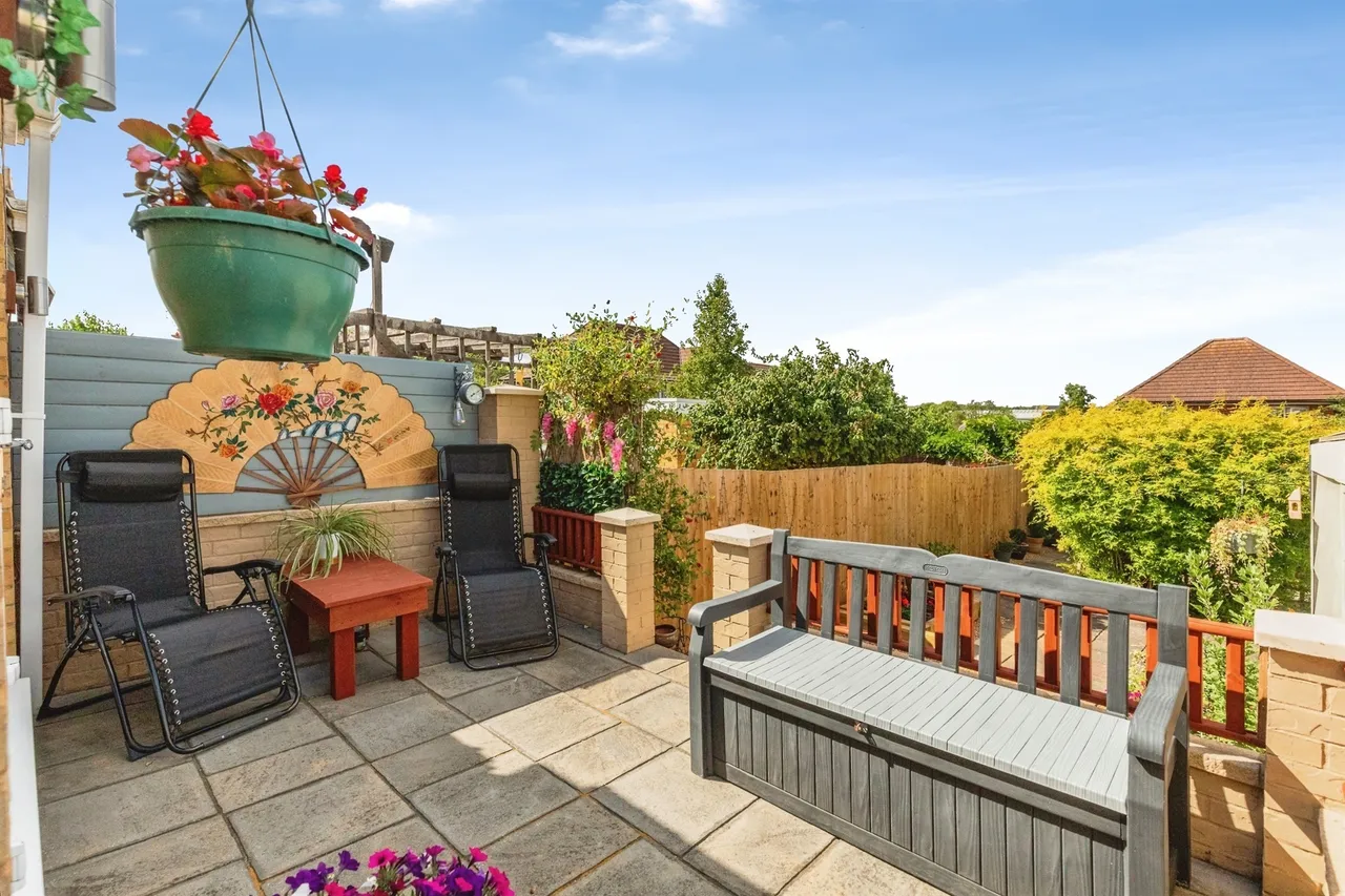 Brington Drive, Barton Seagrave, NN15, photo 9