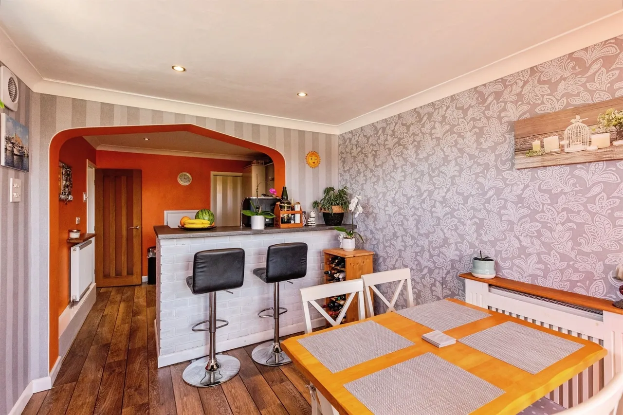Brington Drive, Barton Seagrave, NN15, photo 4
