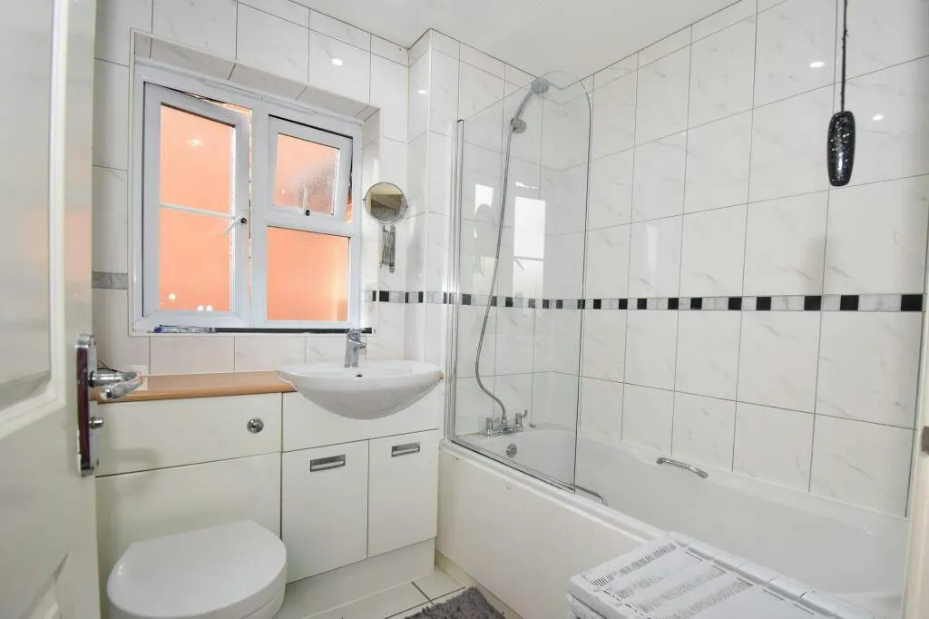 Cox's Gardens, Bishop's Stortford, CM23, photo 10