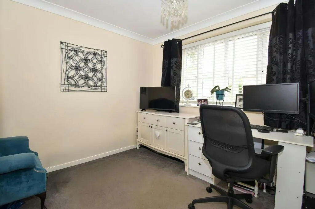 Cox's Gardens, Bishop's Stortford, CM23, photo 4