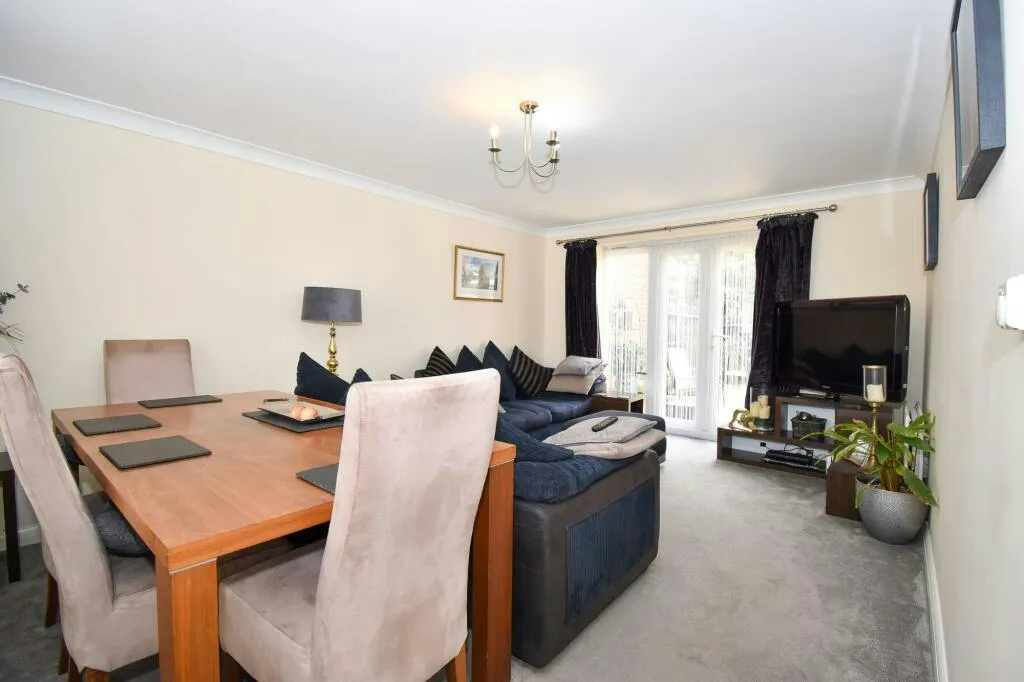 Cox's Gardens, Bishop's Stortford, CM23, photo 2