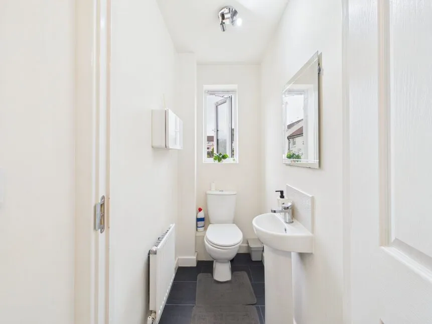 Whitebank Road, Oldham, Greater Manchester, OL8, photo 6