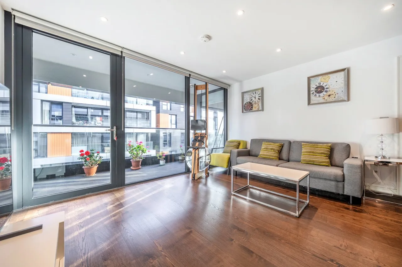 2 bed flat for sale — Lambarde Square, SE10