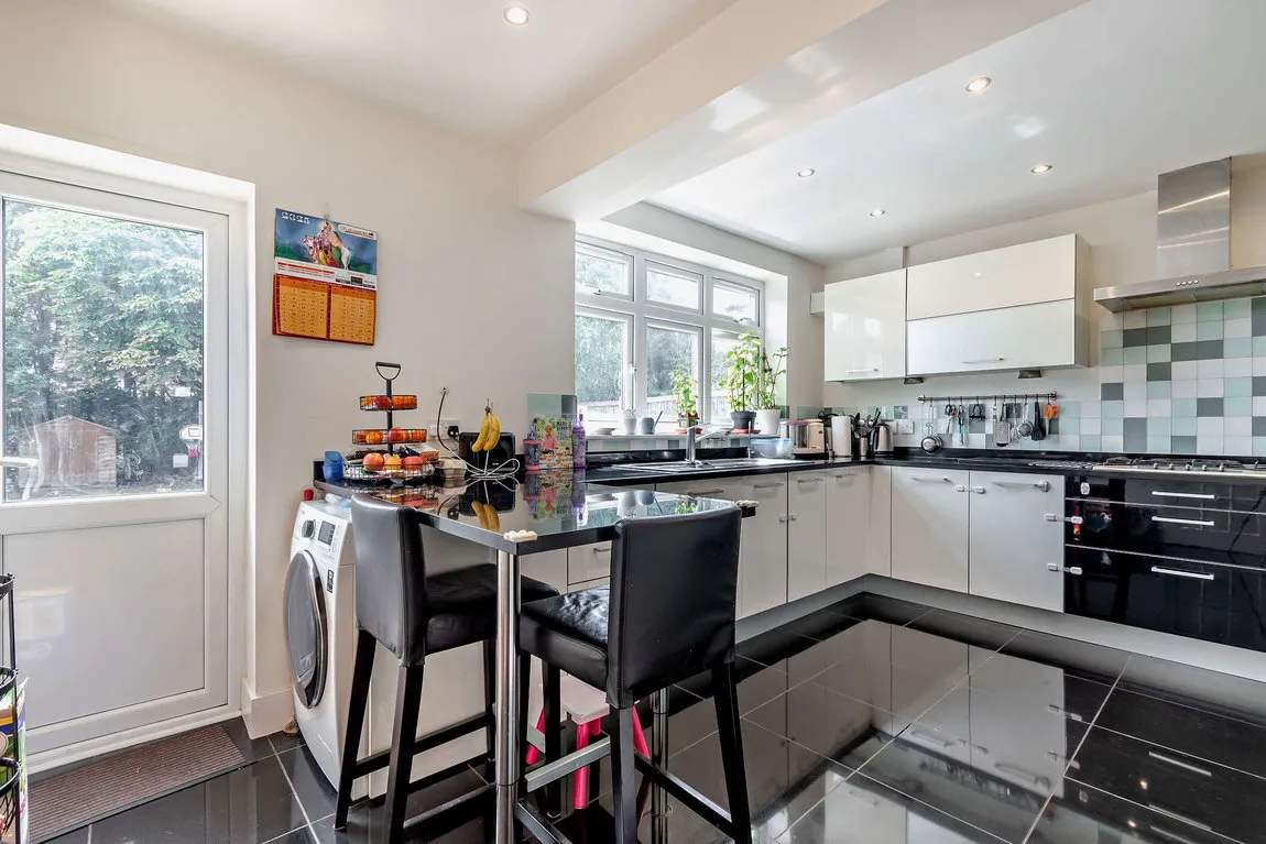 Lyndon Avenue, Pinner, HA5, photo 4
