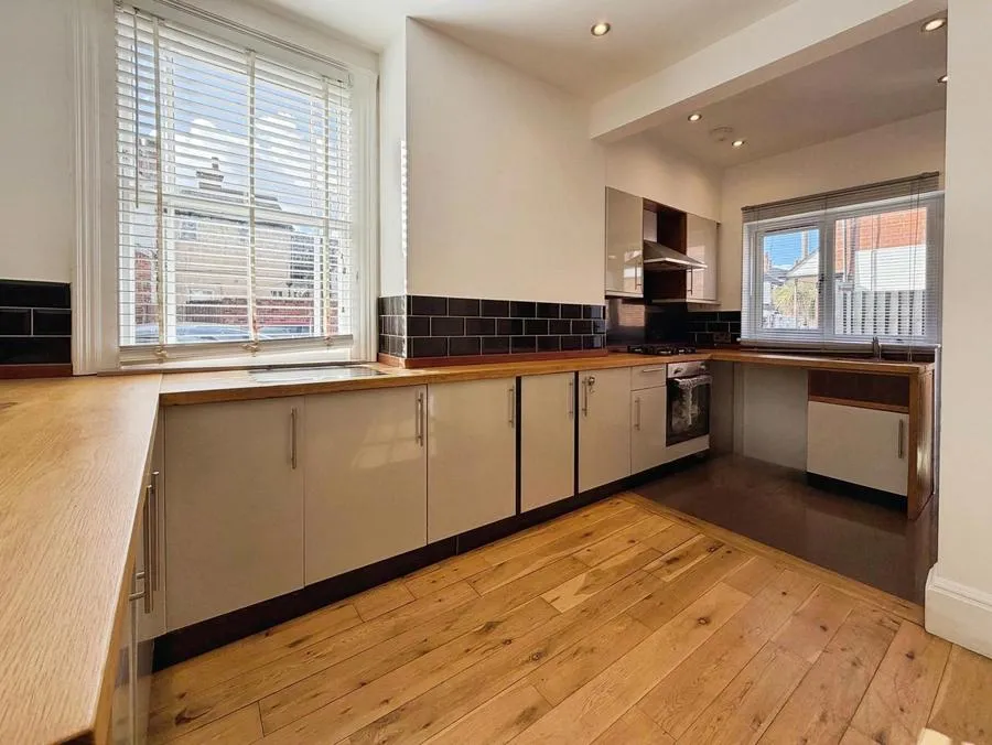 2 bed flat to rent, Beresford Road, Reading, RG30