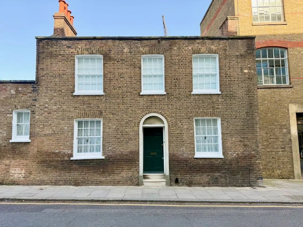 2 bed house to rent — Graham Street, London N1 8JX