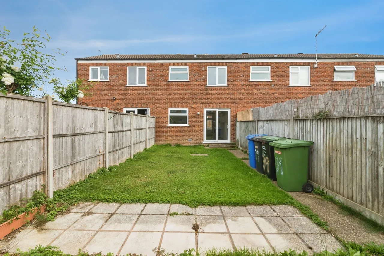 Buttercup Close, Lowestoft, NR33, photo 13