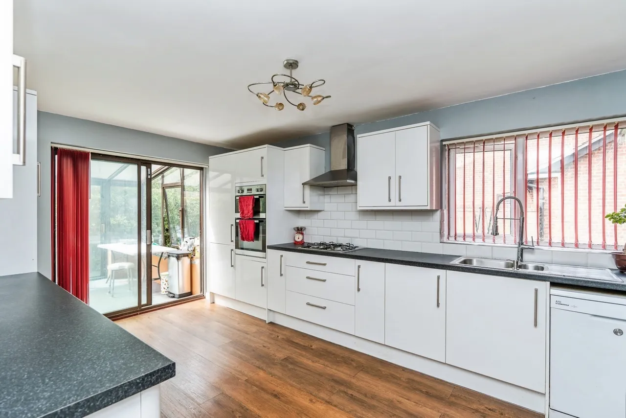 Roundhouse Drive, West Totton, SO40, photo 9