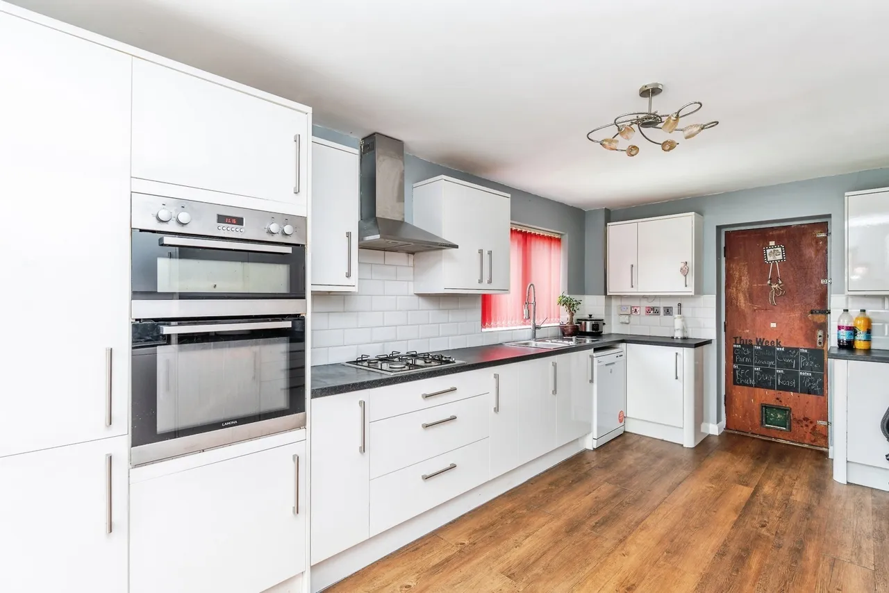 Roundhouse Drive, West Totton, SO40, photo 11