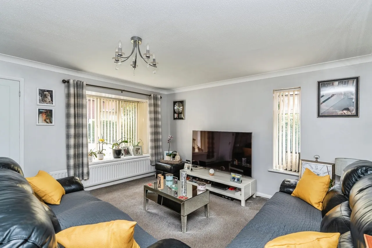 Roundhouse Drive, West Totton, SO40, photo 5