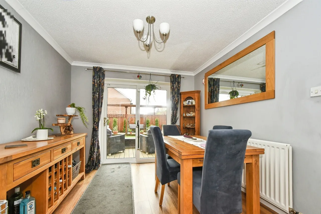 Fir Grove, Calne, photo 4