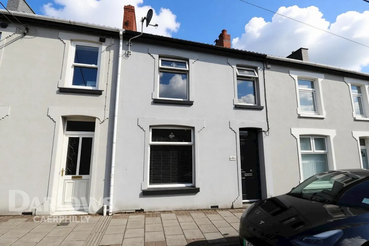 3 bed house for sale, Central Street, Hengoed