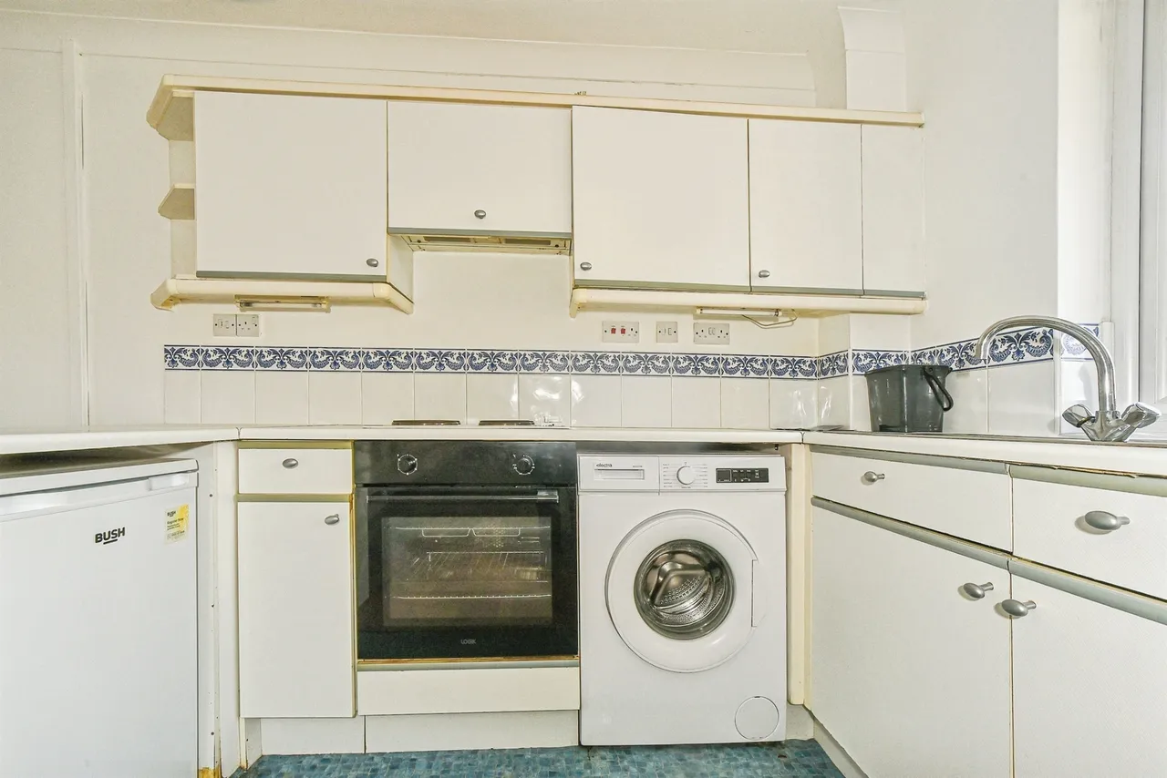 Pritchard Close, Swindon, photo 3