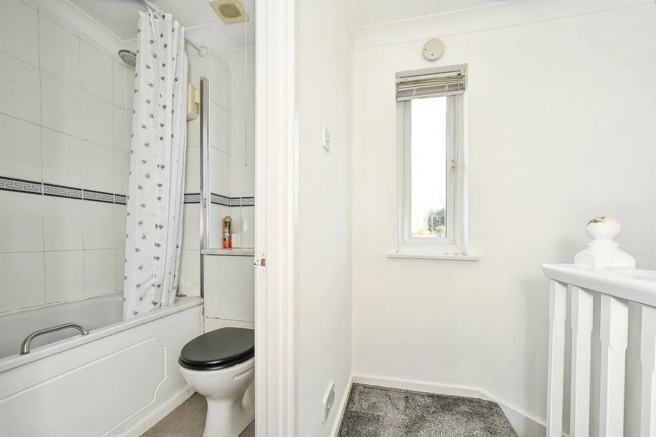 Pritchard Close, Swindon, photo 12
