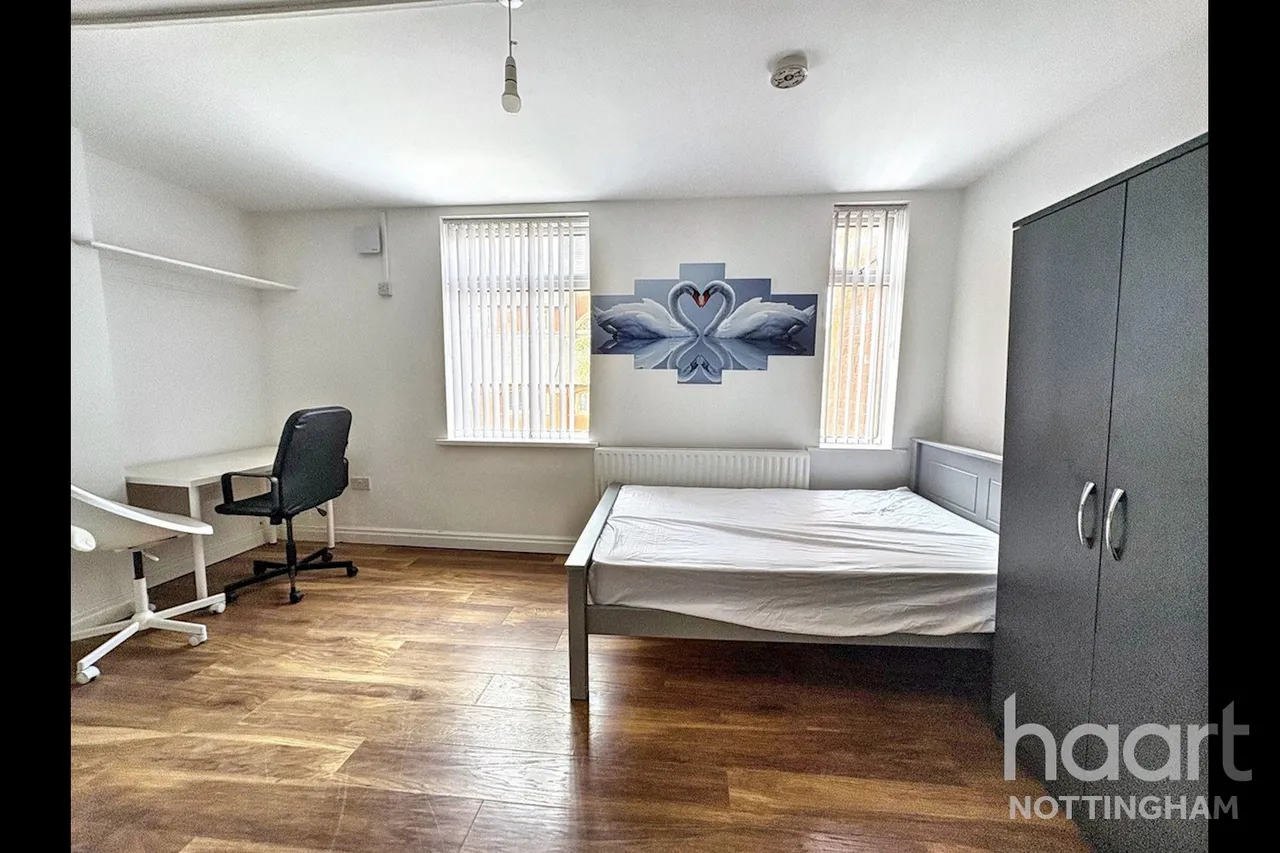 Bobbers Mill Road, Nottingham, NG7, photo 6