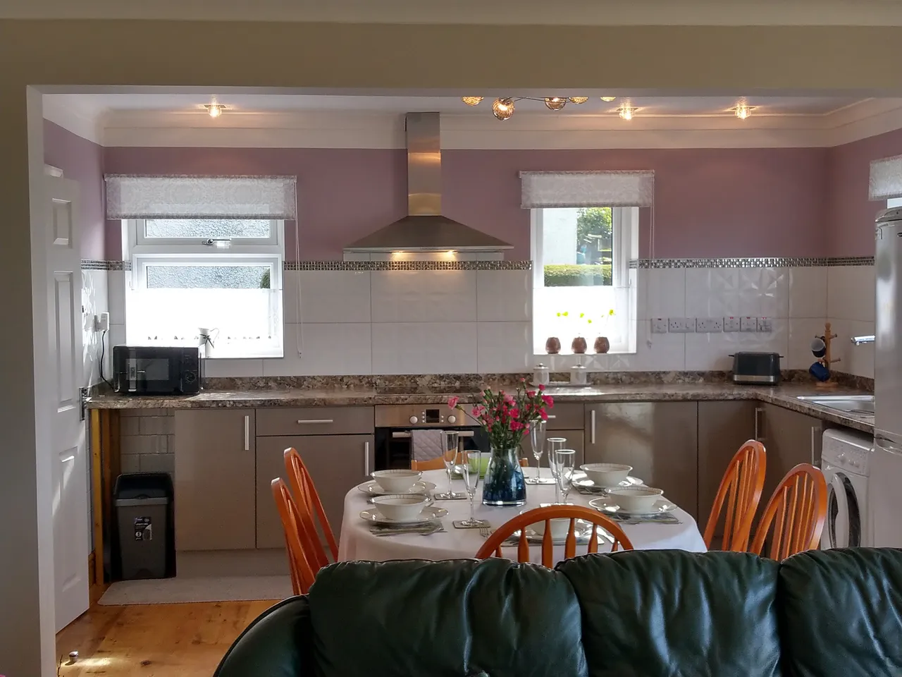 Hafod Lon, Rhiwlas, LL57, photo 4