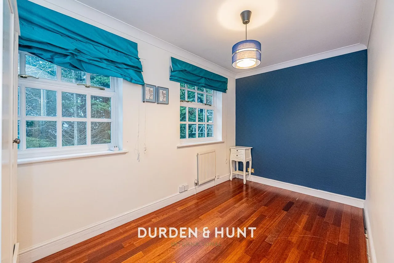 Gainsborough Place, Chigwell, IG7, photo 33