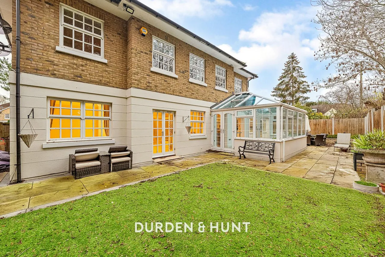 Gainsborough Place, Chigwell, IG7, photo 36