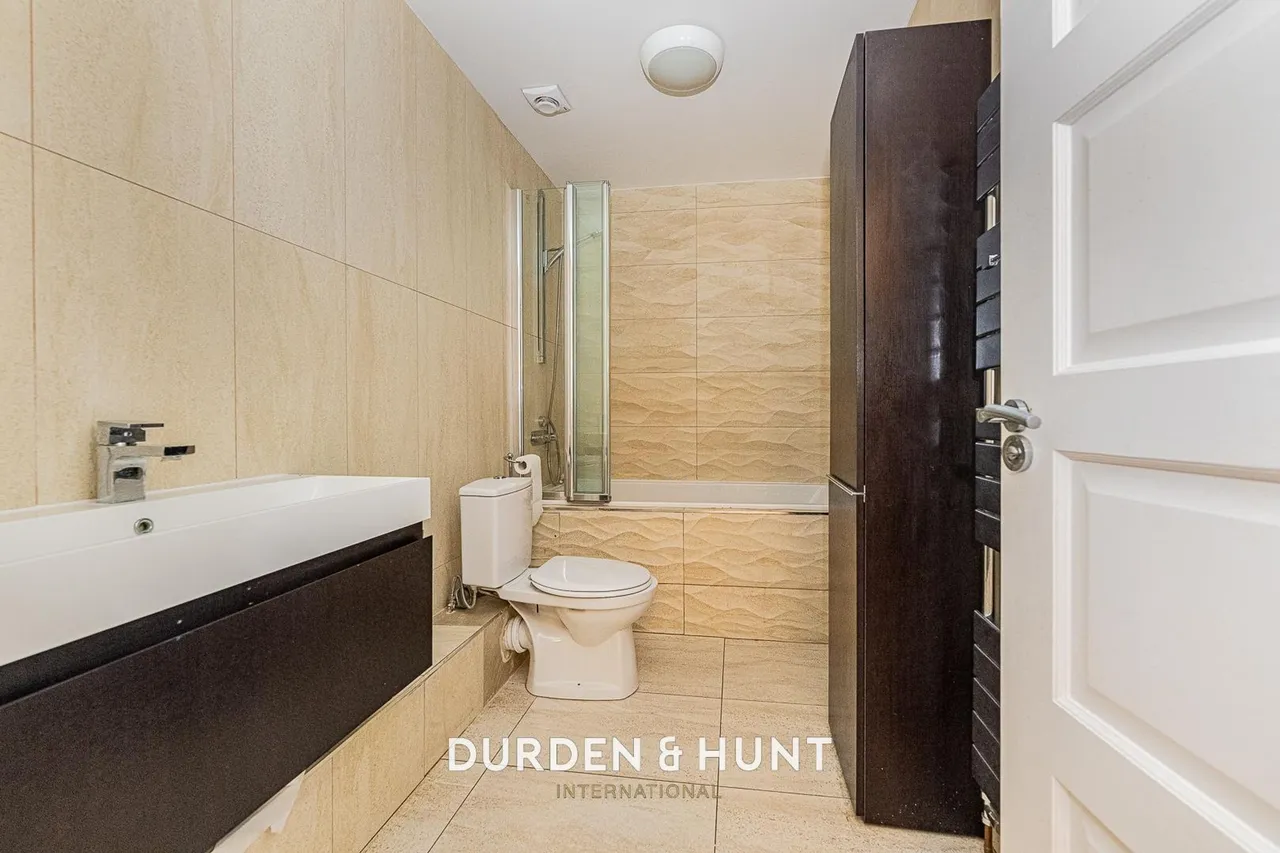 Gainsborough Place, Chigwell, IG7, photo 35
