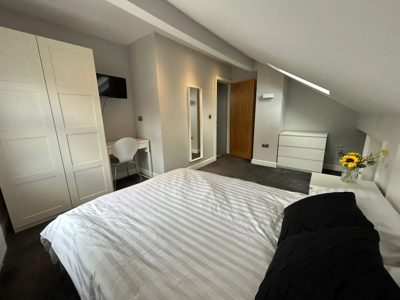 Buckingham Drive, Headingley, LS6, photo 13