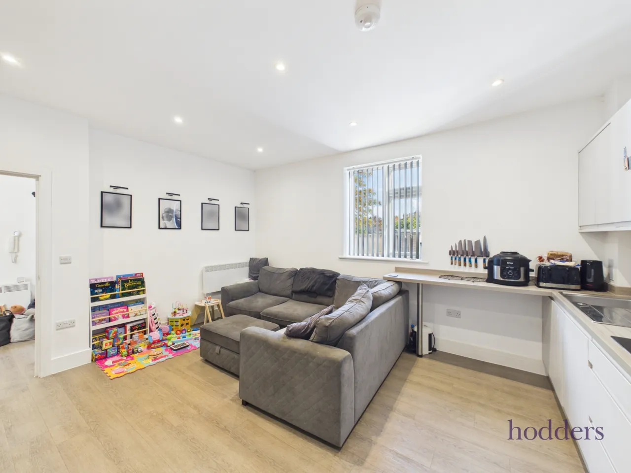 Guildford Road, Chertsey, KT16, photo 7
