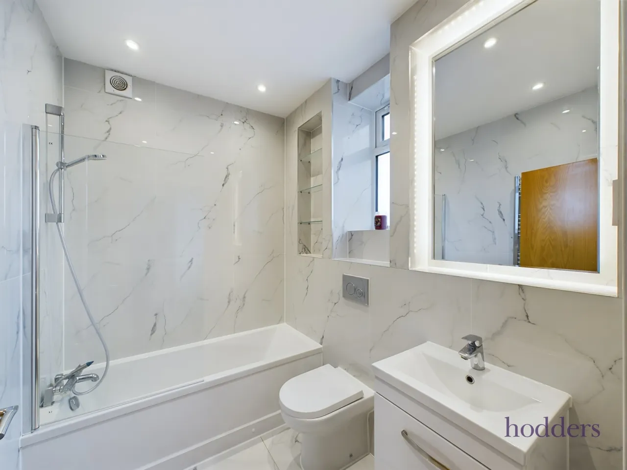 Guildford Road, Chertsey, KT16, photo 4