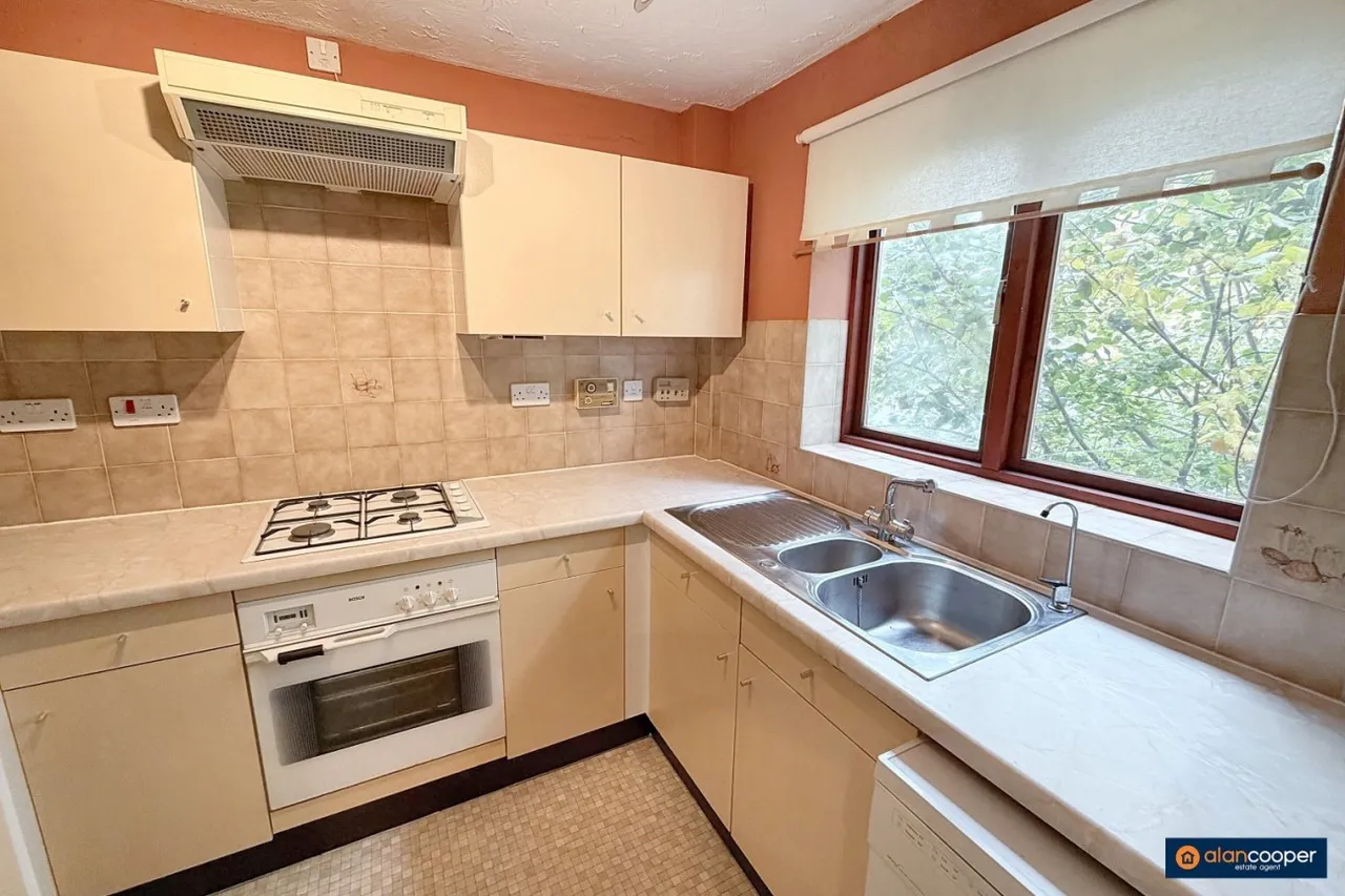 Kenilworth Drive, Weavers Green, CV11, photo 5