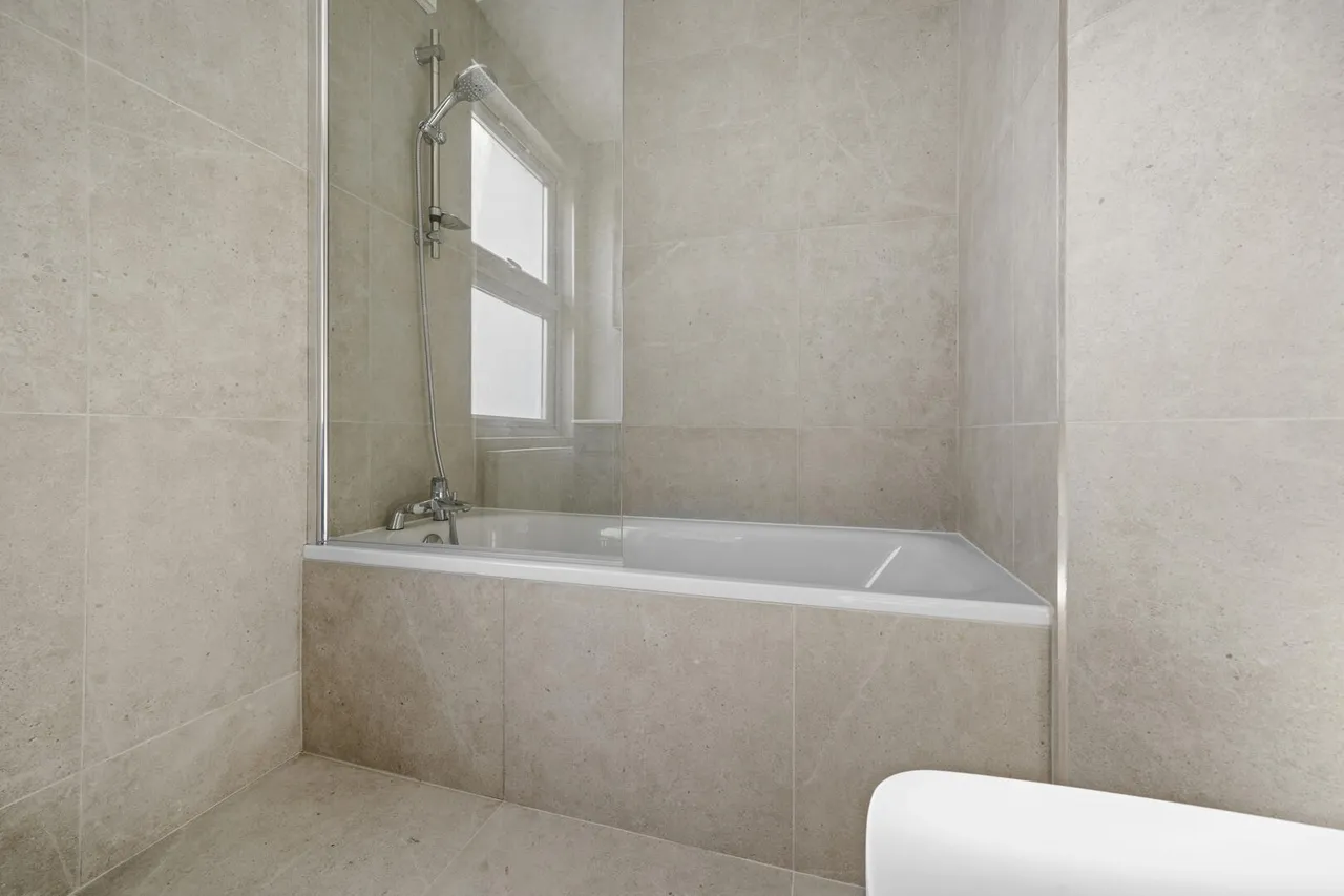 Trinity Road, Bounds Green, N22, photo 13