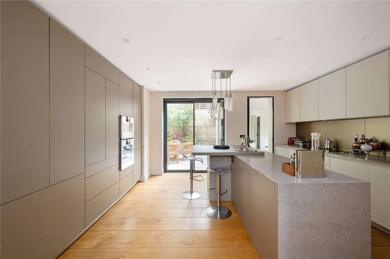 Hillside Close, St. John's Wood, London, NW8 0EF, photo 6