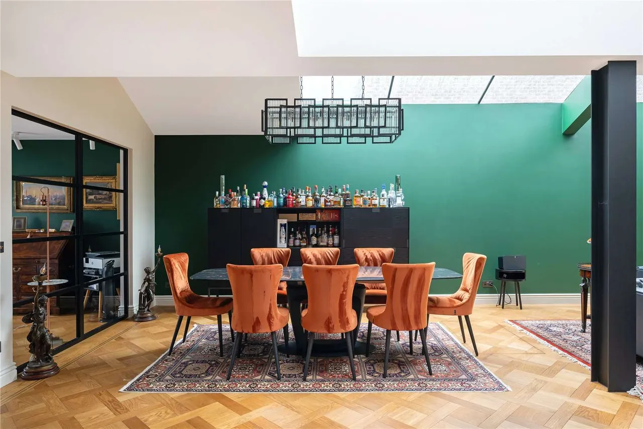 Hillside Close, St. John's Wood, London, NW8 0EF, photo 4