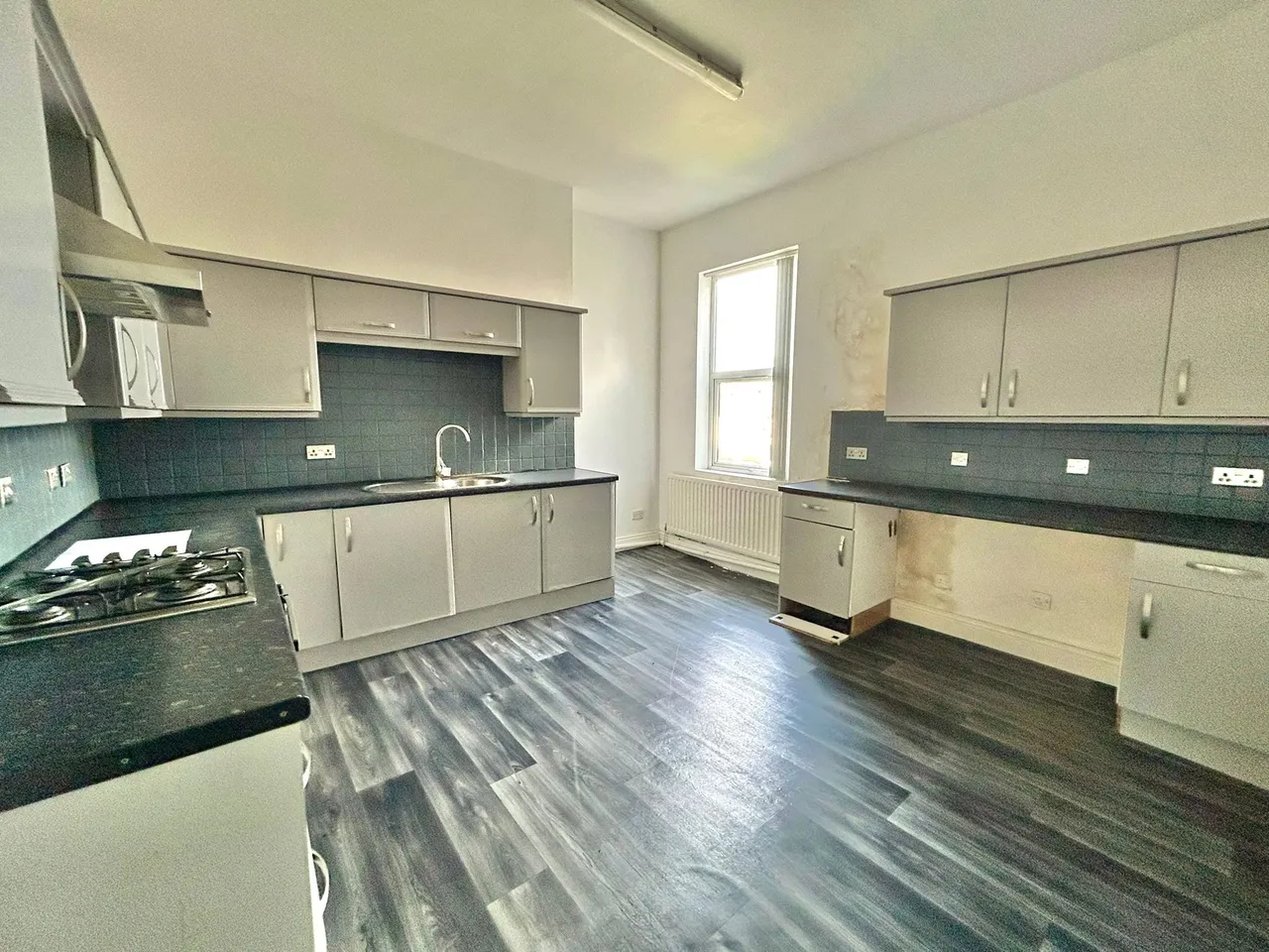 Alpha Drive, Birkenhead, CH42, photo 4