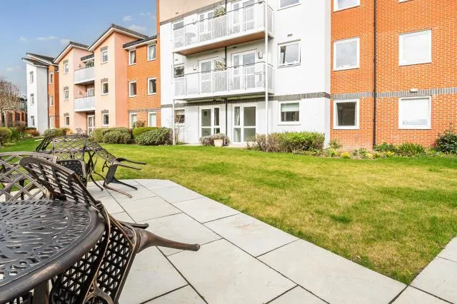 Western Avenue, Newbury, RG14, photo 16