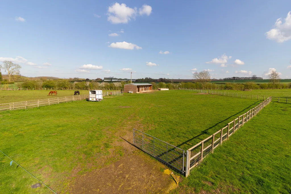 Old Main Road, Costock, photo 6