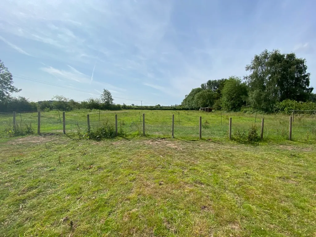 Old Main Road, Costock, photo 31