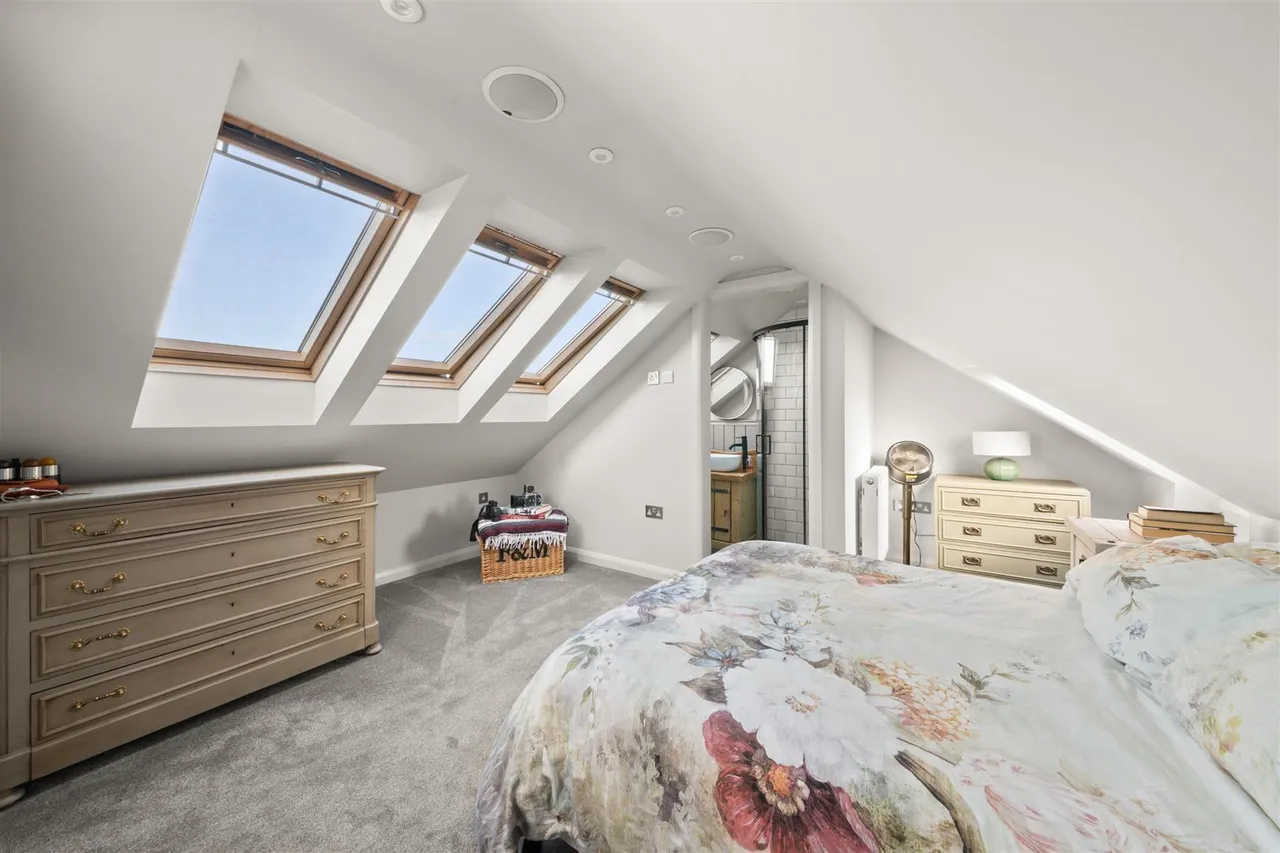 Stafford Road, Ruislip, photo 11