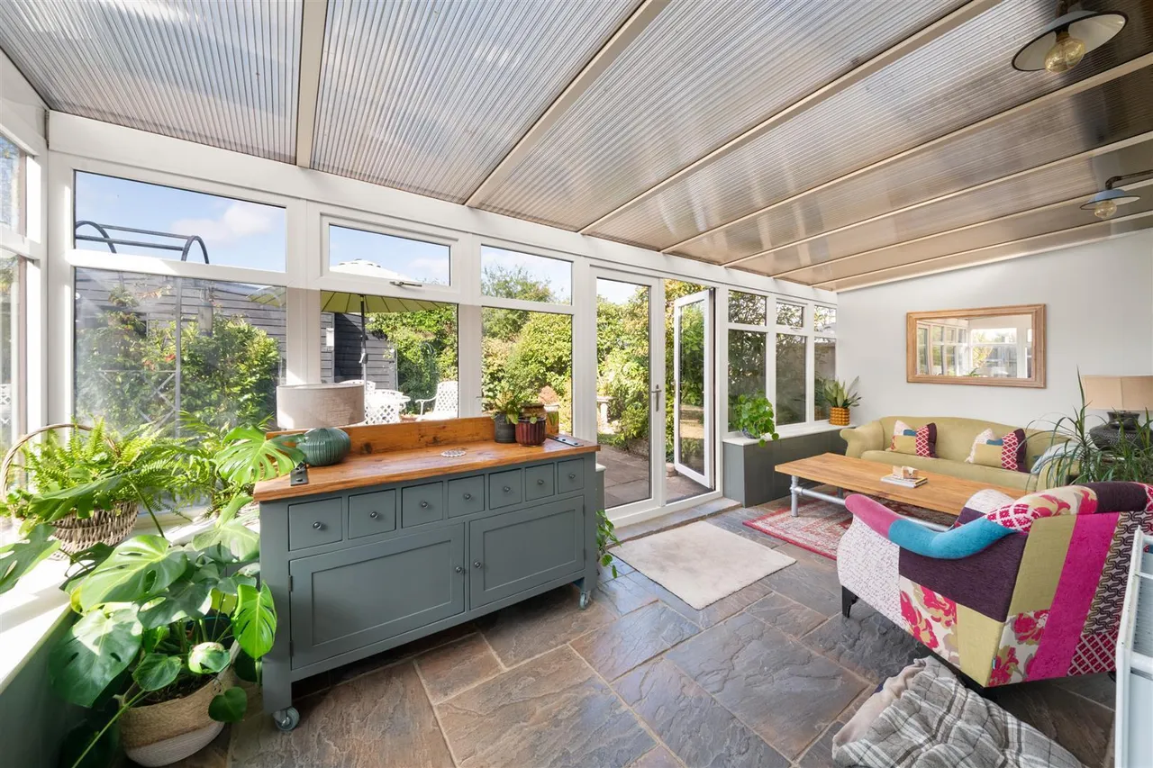 Stafford Road, Ruislip, photo 9