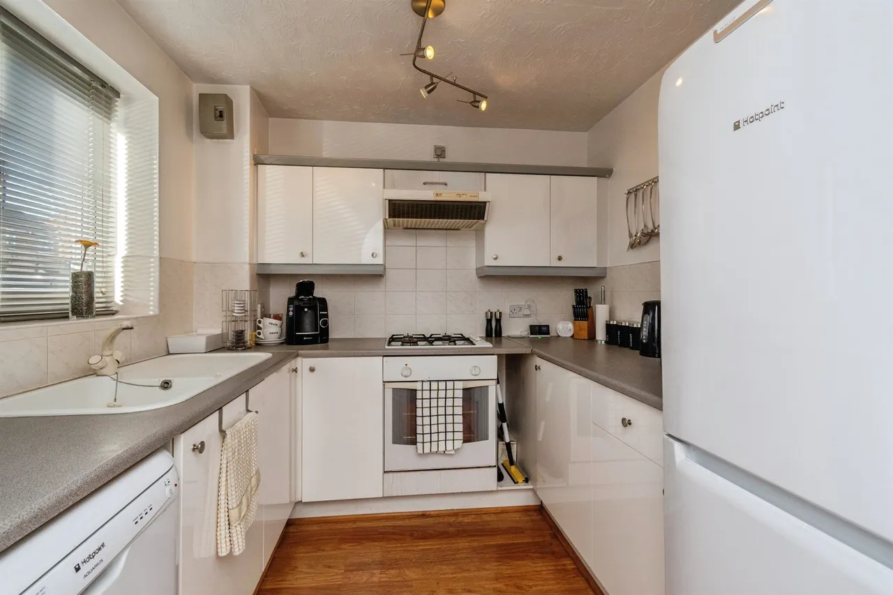 Julie Croft, Bilston, WV14, photo 2