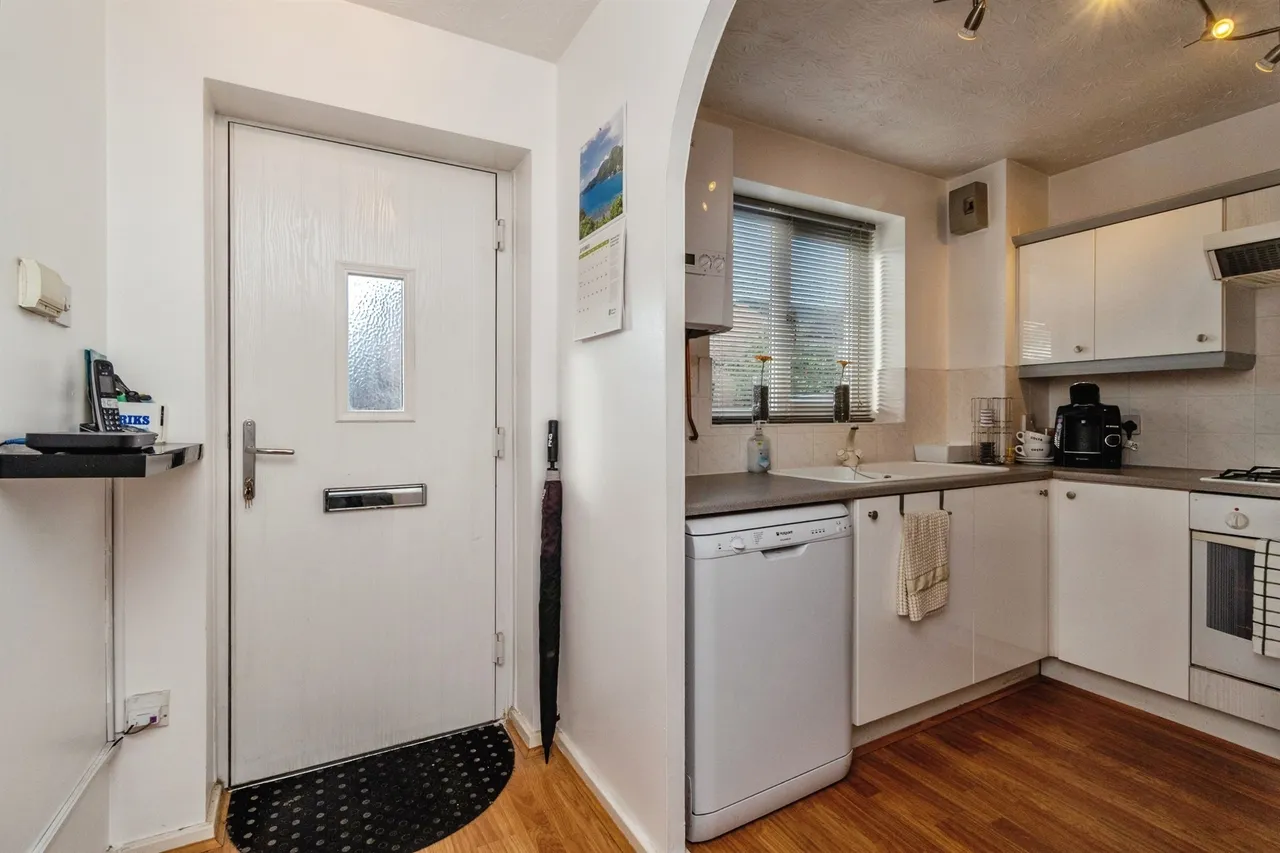Julie Croft, Bilston, WV14, photo 3