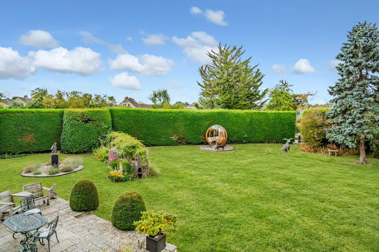 School Lane, South Cerney, GL7, photo 17