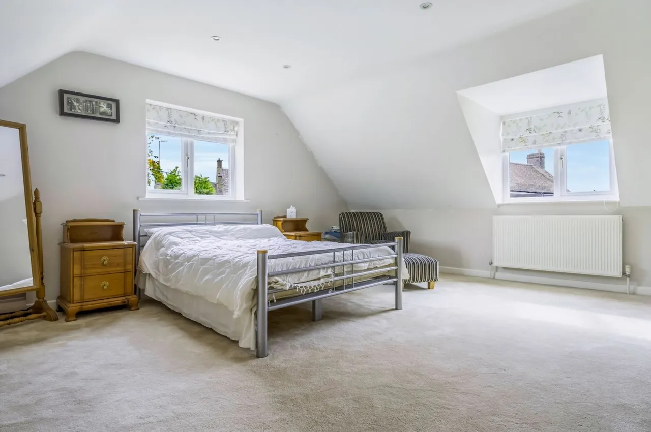 School Lane, South Cerney, GL7, photo 15