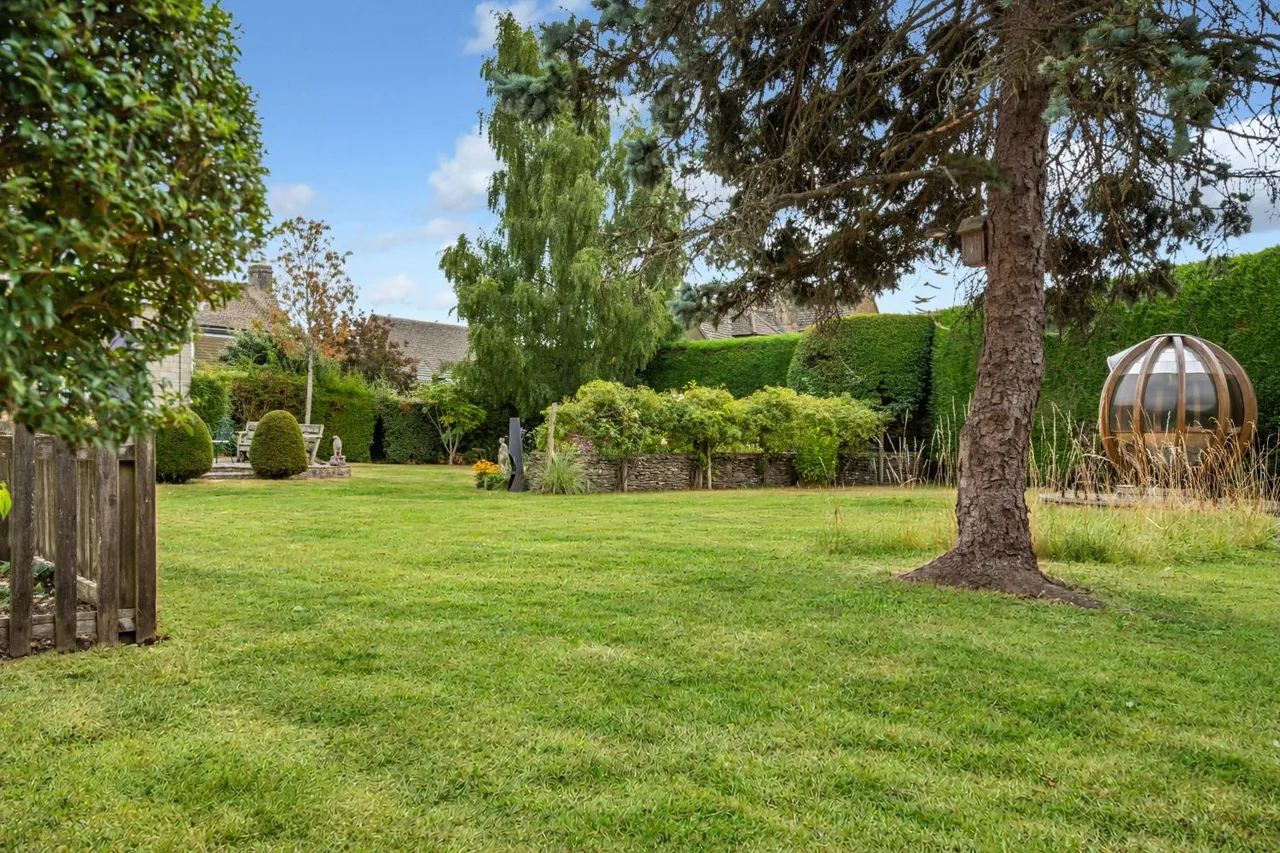 School Lane, South Cerney, GL7, photo 24