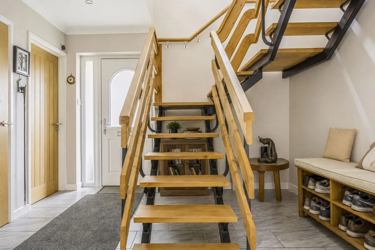 School Lane, South Cerney, GL7, photo 13