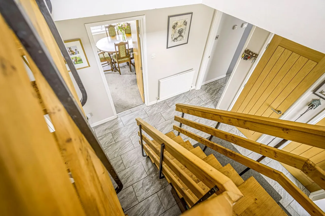 School Lane, South Cerney, GL7, photo 14