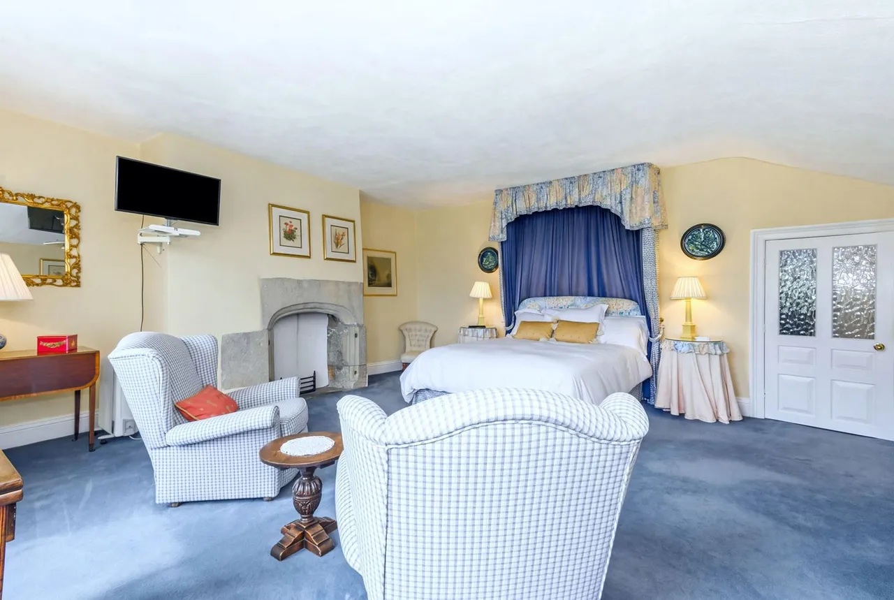 Swift Place, Ripponden, HX6, photo 31