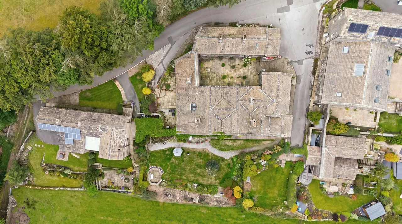 Swift Place, Ripponden, HX6, photo 48