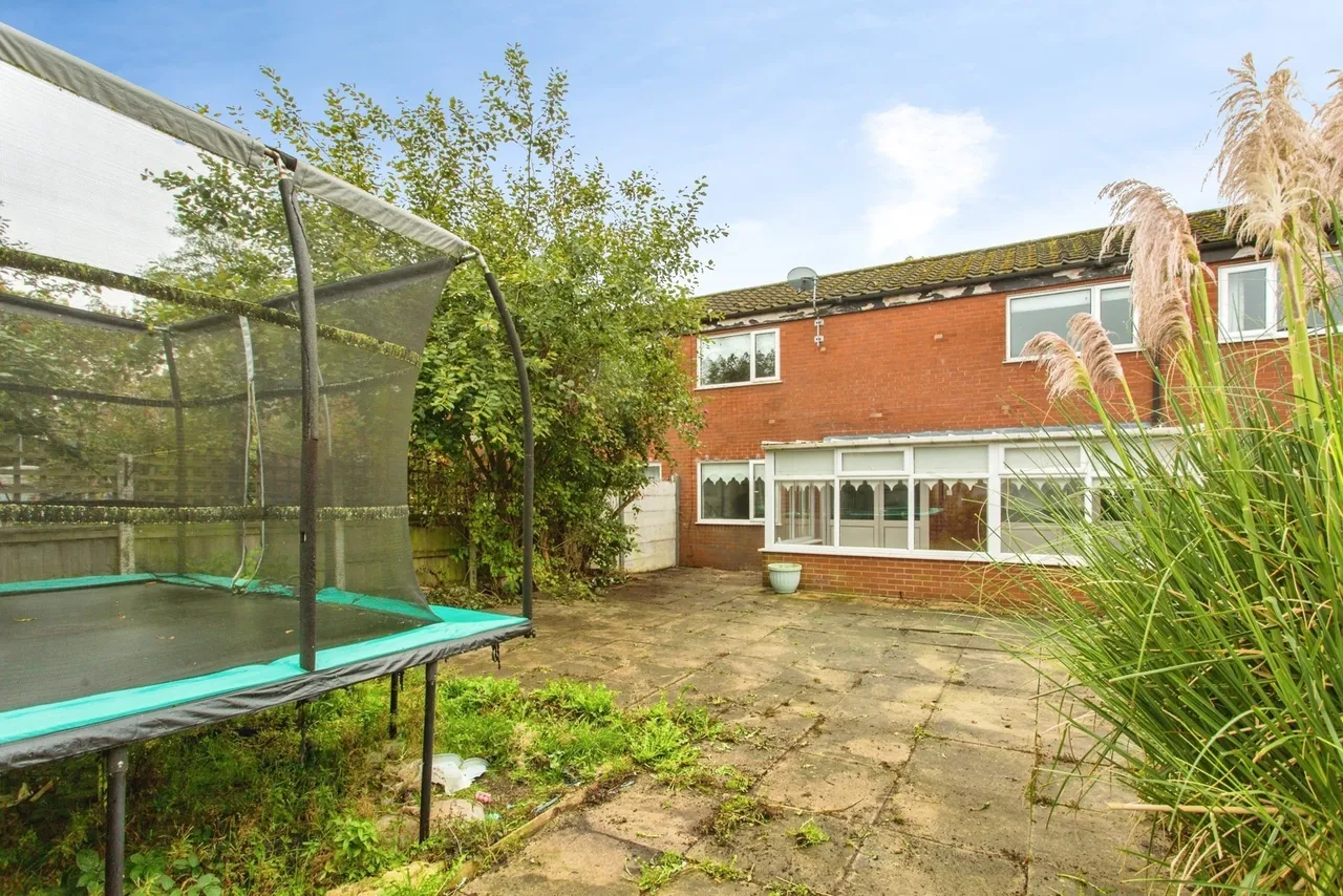Willow Road, Leyland, PR26, photo 16