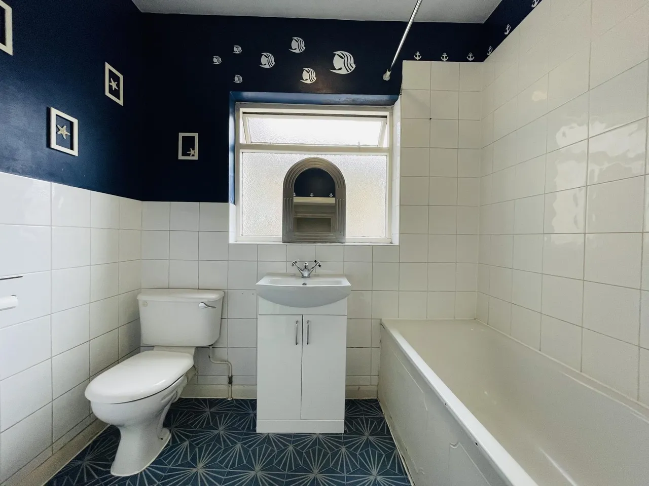 Grove Green Road, London, E11, photo 10