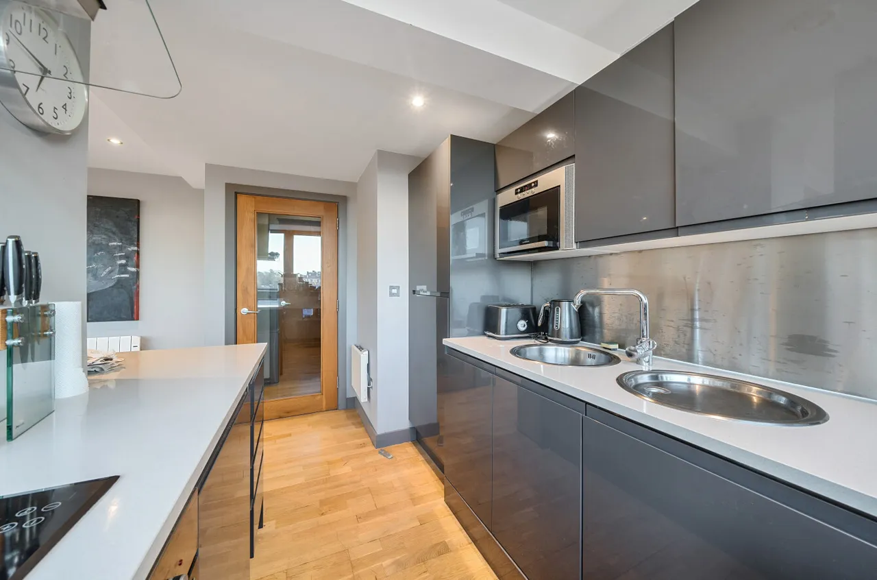 Parliament Street, Harrogate, HG1, photo 13